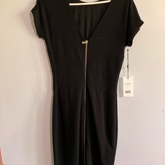 Ali and Jay black form fitting black dress with gold two way zipper on back - Picture 4 of 8